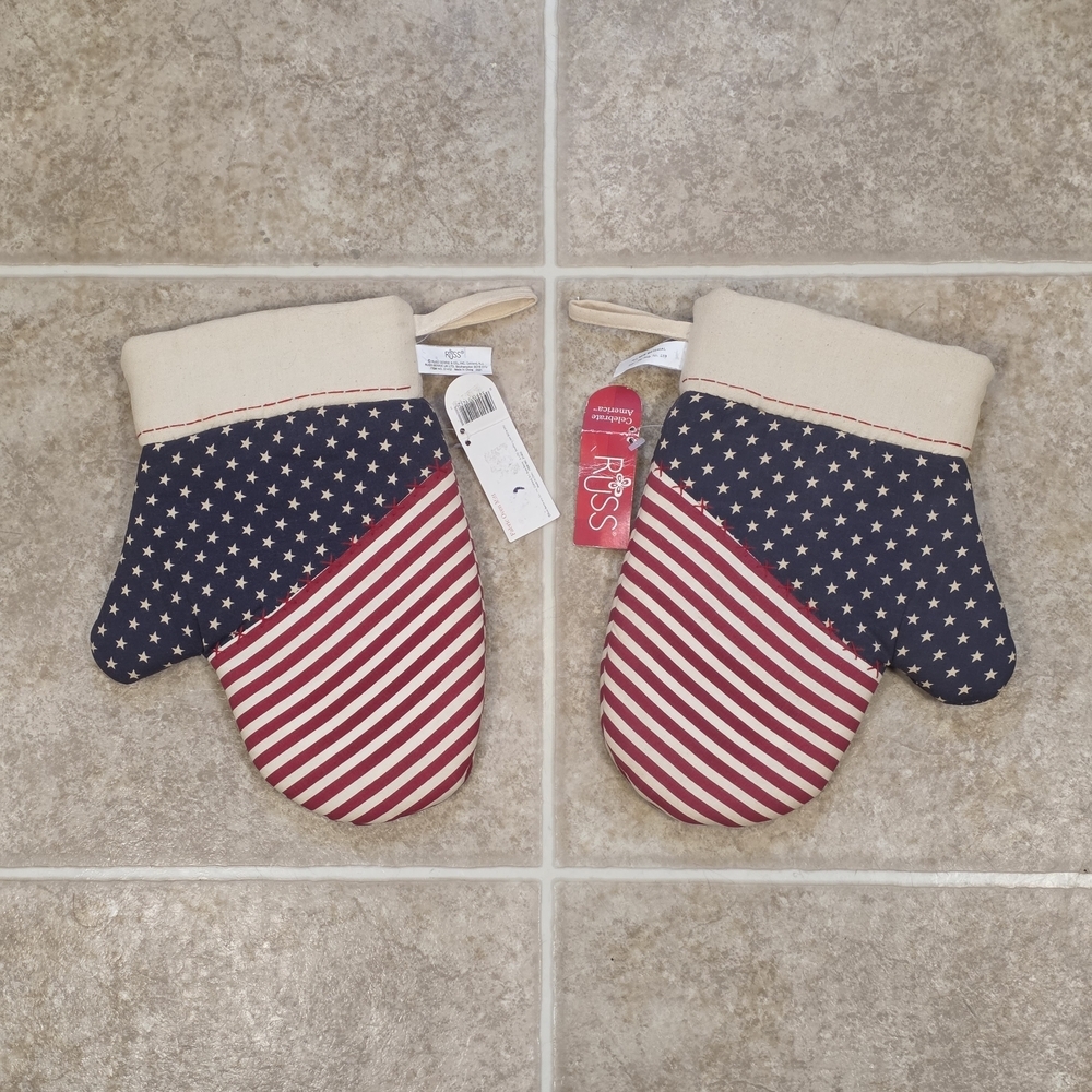 Russ Celebrate America Patriotic Oven Mitts Stars & Stripes NWT